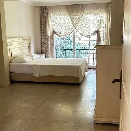 B&d Lou Villa